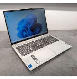 Lenovo IdeaPad Slim 3 15IAH8