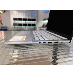 ASUS VivoBook M1502YA