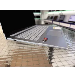 ASUS VivoBook Go 15 E1504FA OLED