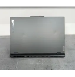 Lenovo Legion Pro 5 16IRX8